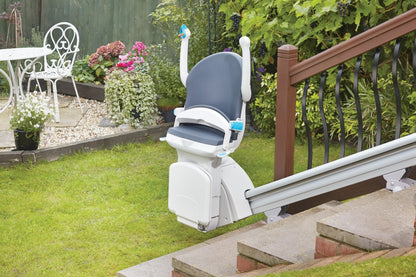 Handicare 1000 Indoor/Outdoor Stair Lift